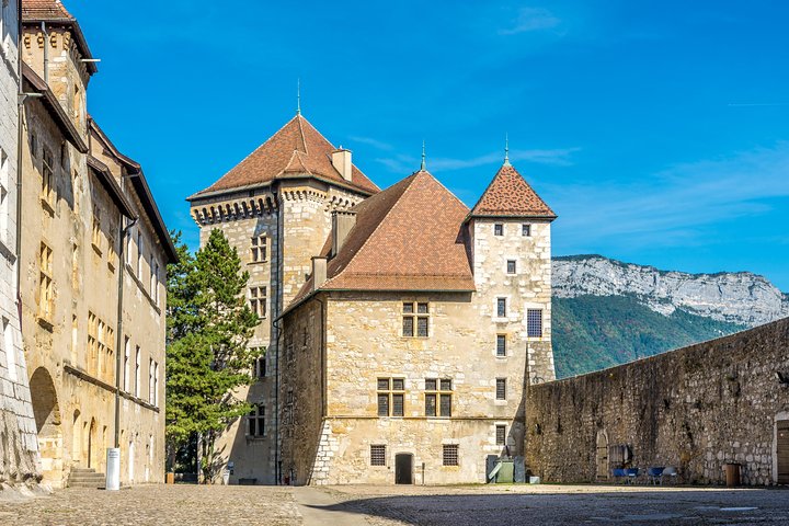 Chateau de Montrottier